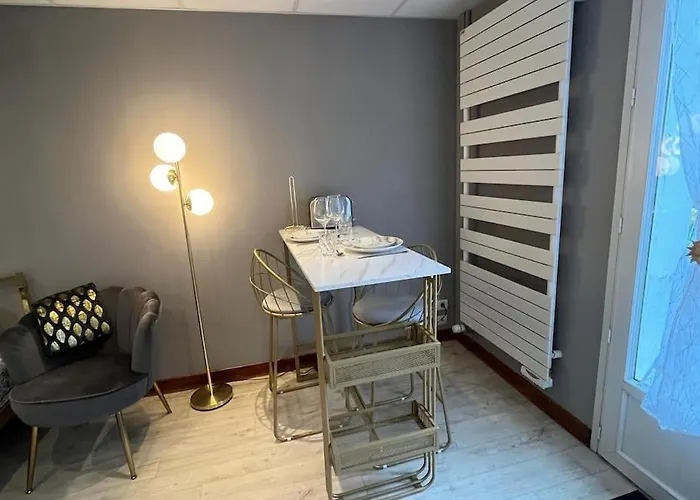 Golden Tours - Studio Moderne